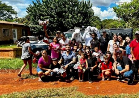 Polícia Civil realiza ação social 'Páscoa para todos' em Dourados