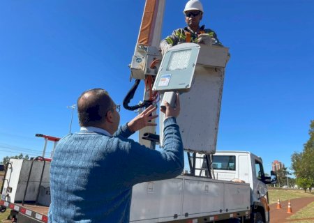 Autorizada por Alan, iluminação de LED começa a ser instalada