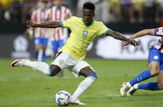 Brasil goleia Paraguai com show de Vinicius Jr. e está próximo de garantir a vaga nas quartas