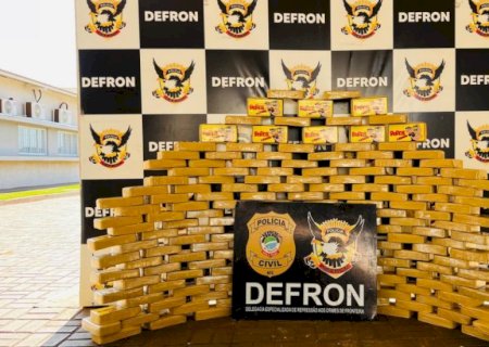 Defron fecha depósito de cocaína e prende homem na fronteira