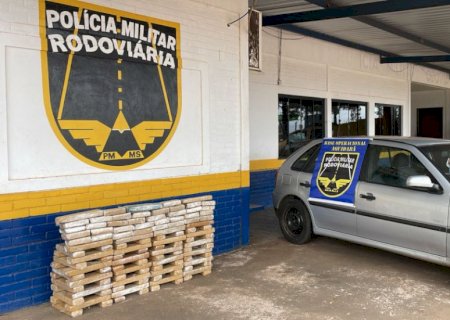 Casal é preso pela PMR com mais de 120 quilos de maconha na fronteira