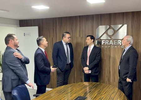 Alan assina contrato e Infraero vai administrar aeroporto de Dourados
