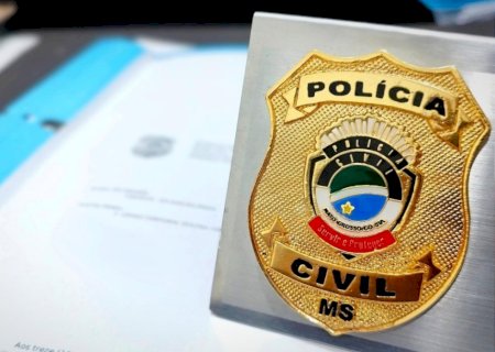 Mulher que queimou mão da filha com colher quente como punição é indiciada por tortura