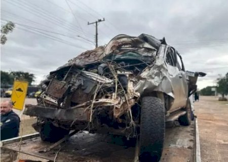 Traficante é preso após capotar caminhonete com quase 2 toneladas de maconha
