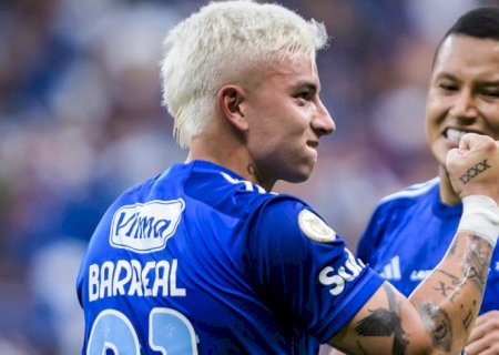 Cruzeiro vence o Corinthians e mantém o rival no Z-4 do 'Brasileirão'