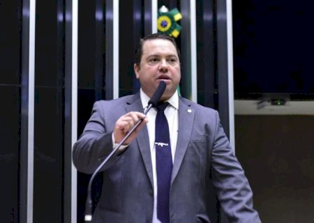 EM PLENÁRIO, RODOLFO NOGUEIRA BRIGA COM GOVERNISTAS PARA GARANTIR PRORROGAÇÃO DE DÍVIDAS DOS PRODUTORES