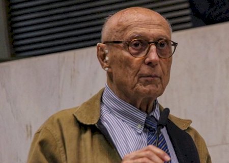 Eduardo Suplicy revela diagnóstico de câncer e detalha tratamento