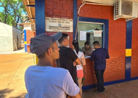 Primeiro dia de inscrições para pré-matrículas atende 5.410 pessoas em Dourados