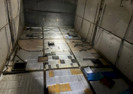 PRF apreende caminhão com celulares e outros produtos contrabandeados do Paraguai