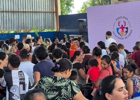 Mais de 400 pessoas são atendidas em bairro