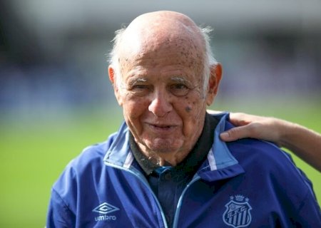 Pepe comemora 90 anos como jogador mais fiel da história