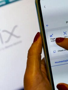 Boletos podem ser pagos por Pix a partir desta segunda-feira