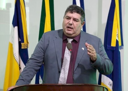 Yuri intervém por recapeamento do Campo Dourado, IV Plano e Água Boa