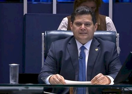 Davi Alcolumbre é eleito presidente do Senado com ampla maioria
