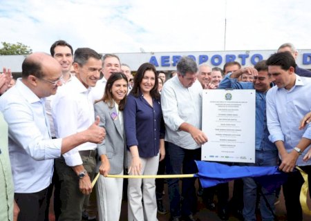 Barbosinha comemora entrega oficial da pista do aeroporto em Dourados