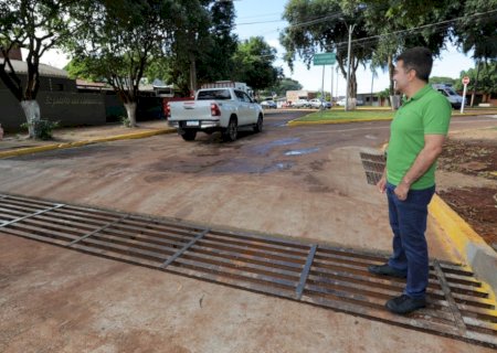 Marçal entrega 1ª etapa de obra para acabar com alagamentos na Guaicurus