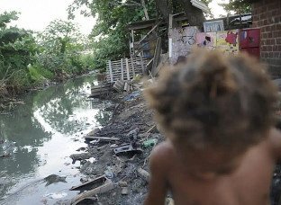 Falta de saneamento provocou mais de 340 mil internações em 2024
