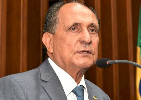 Zé Teixeira reivindica obras em Unidade de Saúde e CEIM