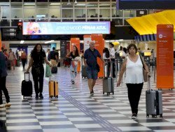 Voa Brasil viabiliza 35,4 mil passagens para aposentados em 8 meses
