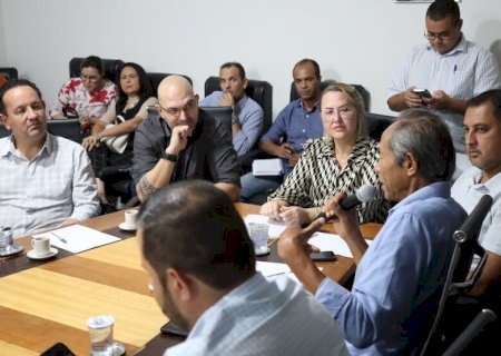 Vereadores recebem secretário estadual e apresentam demandas