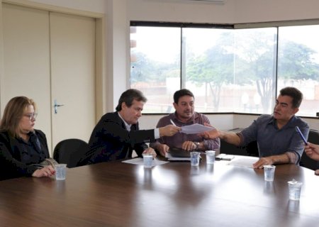 Prefeito pede apoio do Governo do Estado para desafogar sistema de saúde