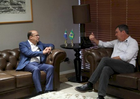Eduardo Riedel viaja à Alemanha e Barbosinha assume governo de MS