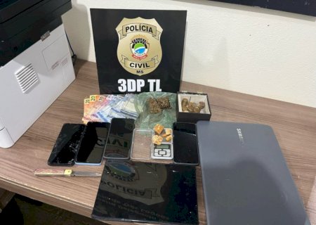 Denúncias de venda de drogas em resiência leva 3 pessoas para a cadeia em MS