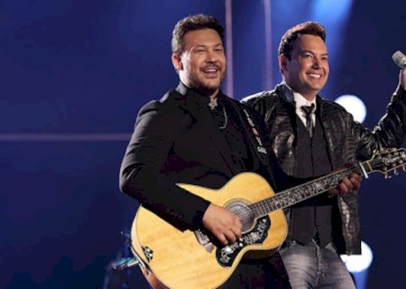 Laguna Carapã comemora 33 anos com show de graça de João Bosco & Vinicius