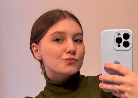 Isabel Veloso exibe novo visual com os cabelos mais claros: 'Amando'