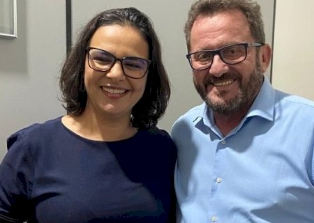 Laudir e deputada Gleice Jane garantem R$ 50 mil para Escola Clarice