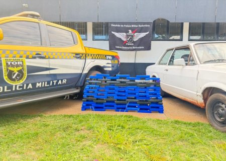 Homem é preso com R$ 146 mil em maconha em fundo falso de carro