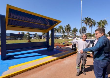 Dourados adota estrutura moderna e inovadora para pontos de ônibus