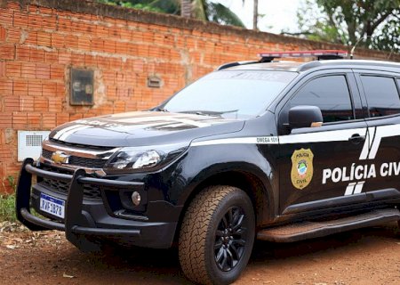 Pai confessa ter 'mexido' em bebê e acaba preso em flagrante por estupro; delegado fala sobre o caso