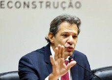 Brasil não sairá da mesa de negociação com EUA, diz Haddad