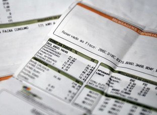 Pressionada por conta de luz, prévia da inflação de julho é de 0,36%