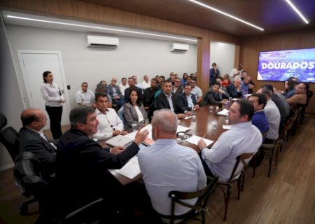 Marçal Filho pede a Riedel recapeamento de todas as ruas de Dourados