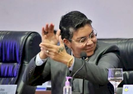 Denúncia contra Isa será analisada pela procuradoria e fica para depois do recesso