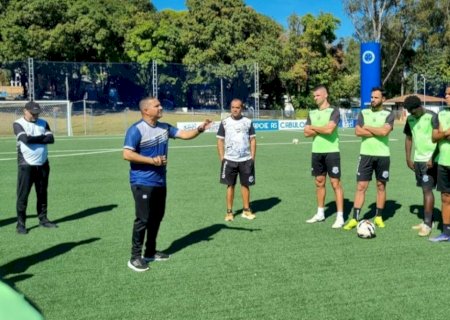 Fora de casa, Operário enfrenta Itabirito para ficar mais perto da zona de classificação