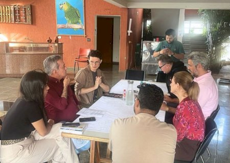 Prefeitura amplia parceria com Vander Loubet para fomentar a Cultura de Dourados