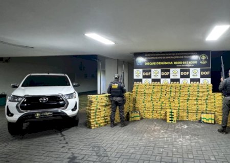 Traficantes são presos com caminhonete furtada no PR com 2,1t de maconha em Dourados