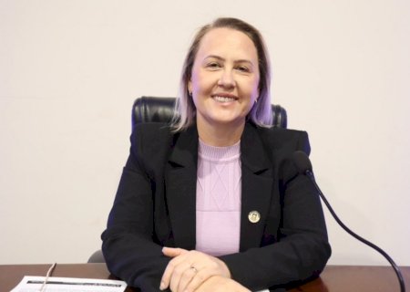 Liandra quer prioridade de atendimento psicossocial para mães cuidadoras de crianças com TEA