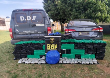Casal é preso pelo DOF com 450 quilos de drogas que seriam entregues no PR
