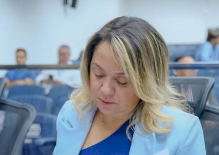 Lia Nogueira solicita recursos para garantir novo veículo à Saúde de Pedro Gomes