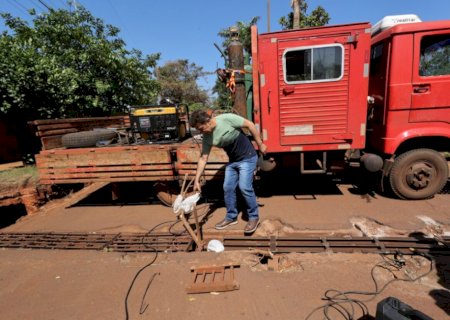 Prefeitura refaz boca de dragão na Avenida Indaiá e asfalta trecho crítico