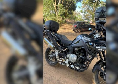 Autor de furto de carro em SP morre em confronto com a polícia no Rio Paraná