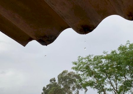Sob alertas de chuva intensa e tempestade, sexta será de tempo instável