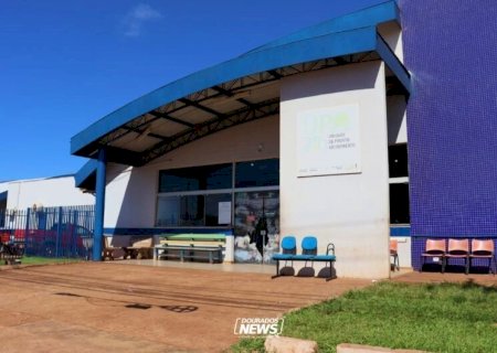 Homem é esfaqueado pelas costas durante assalto em Dourados