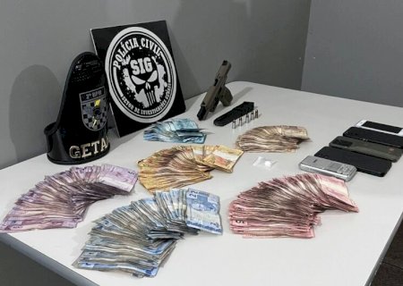 Operação contra o tráfico cumpre 8 mandados e apreende R$ 10 mil em dinheiro