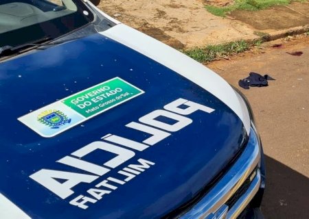 Polícia precisa usar spray de pimenta para apartar briga entre jovens