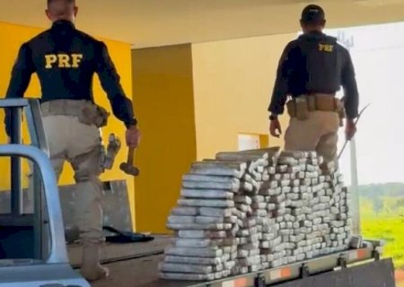 Motorista é preso em Ivinhema transportando mais de 300 kg de maconha